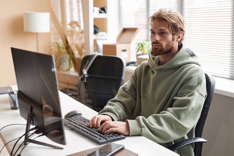 Hivium Email Hero Image